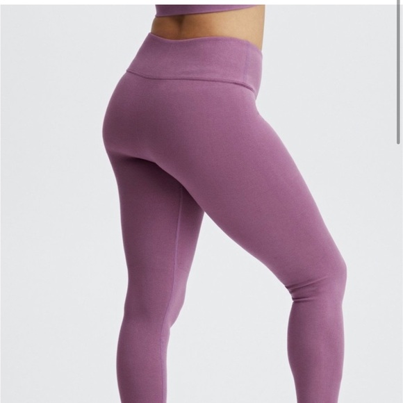 Fabletics Cloud Seamless High Waisted Leggings - Picture 4 of 6